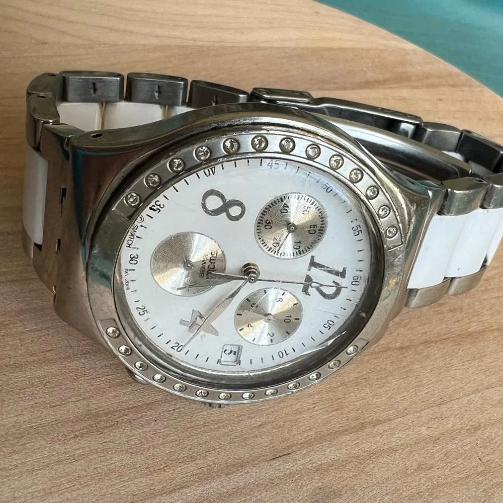 Swatch Irony YCS511GC Dreamwhite Chronograph Wristwatch With Date NEW BATTERY